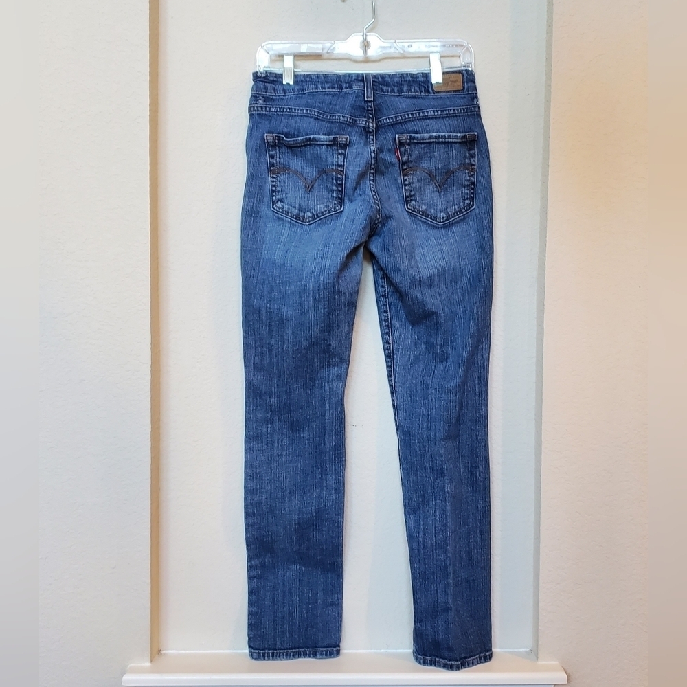 Levis Denim Jeans. Size 8 - Picture 2 of 8